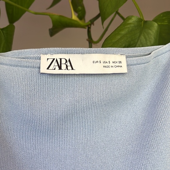 Zara puff sleeve top - Picture 2 of 2